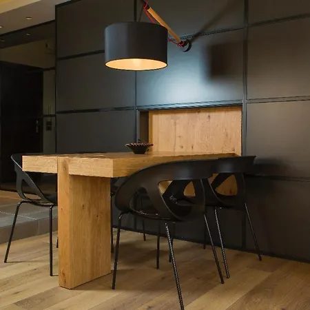 Sunset View 公寓 *